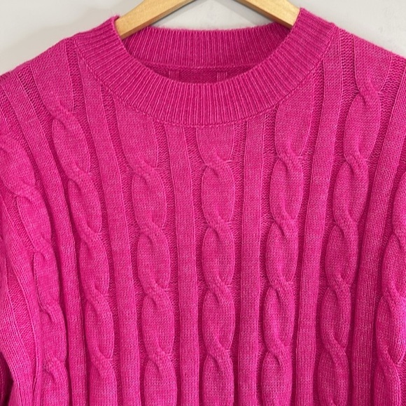 Shein Fuchsia Pink Cable Knit Sweater Crewneck Long Sleeve Size L 8/10 - Picture 3 of 11
